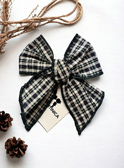 Bow for girls Cambridge collection from La Martinica