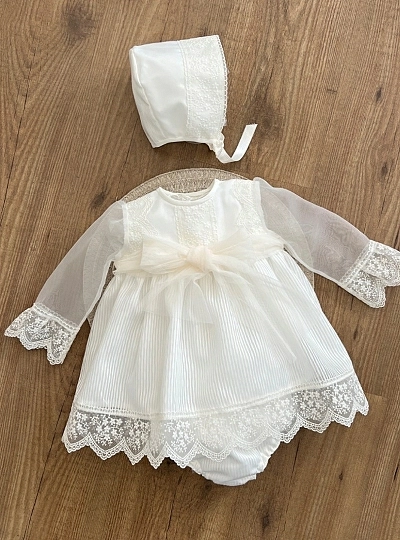 Conjunto para niña de Tres piezas. lazo en tres colores.