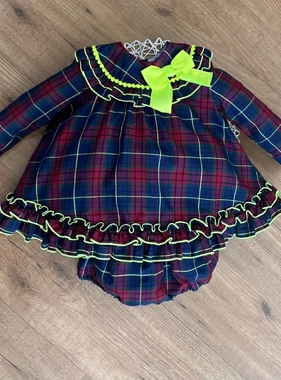 Conjunto para niña jesusito y braga de lolittos colección Harry